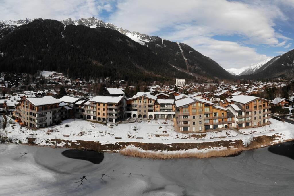 chic appart 6 pers dans résidence luxueuse La Cordee wellness gym piscine OUVERT et télétravail Chamonix Mont Blanc Exterior foto